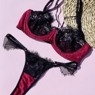 ست لباس زیر هارنس دار مدل لیان(زرشکی)