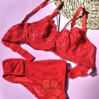 ست لباس زیر گیپور هارنس دار مدل یسنا(قرمز)