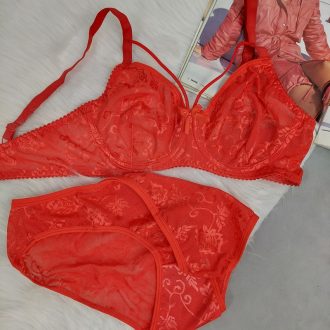 ست لباس زیر گیپور هارنس دار مدل گلبرگ(قرمز)