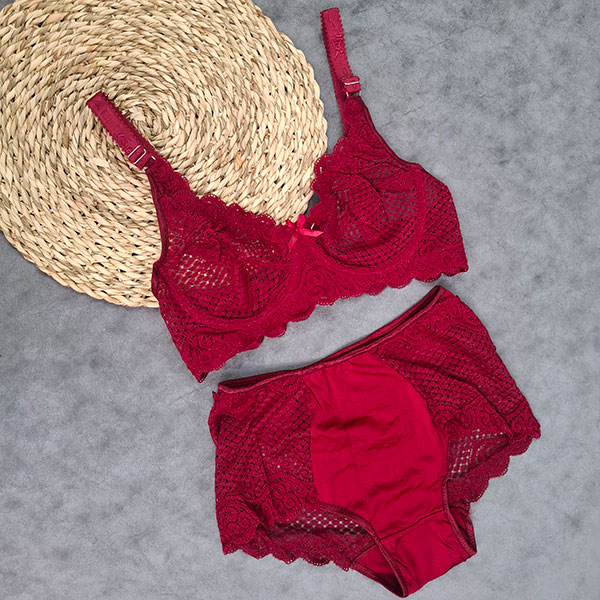 ست لباس زیر گیپور مدل میخک (زرشکی) ست لباس زیر گیپور مدل میخک (زرشکی)