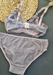 ست لباس زیر گیپور مدل آیسا (طوسی)