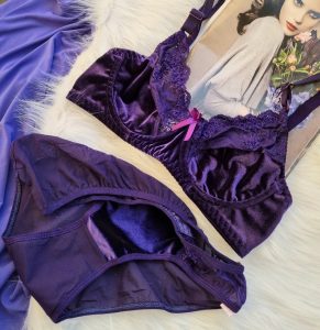 ست لباس زیر مدل آنا (بادمجانی)