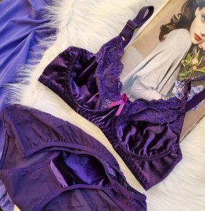 ست لباس زیر مدل آنا (بادمجانی)